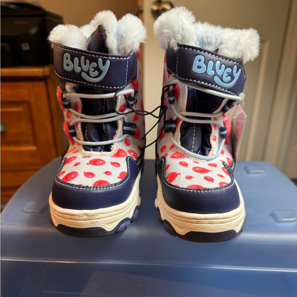 Bluey Toddler kids winter boots with faux fur trim